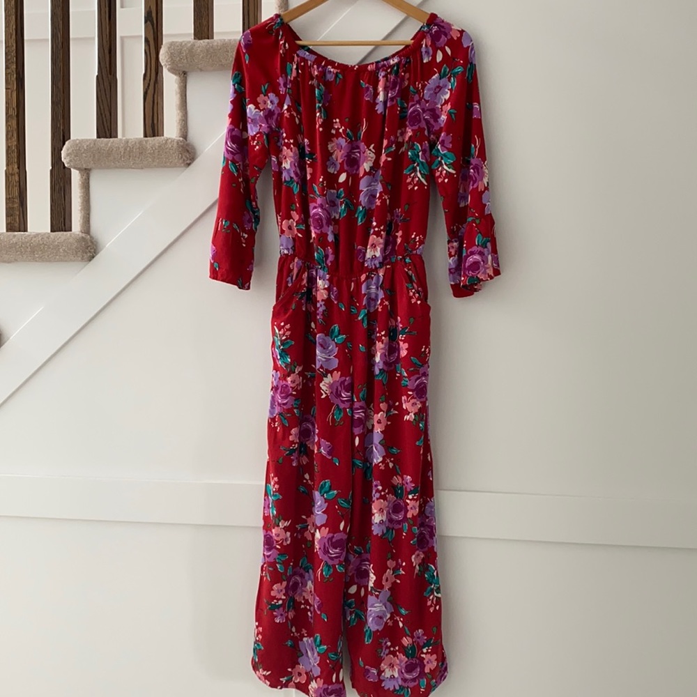 Abercrombie & Fitch red floral jumpsuit size 15/16 kids fits Women S